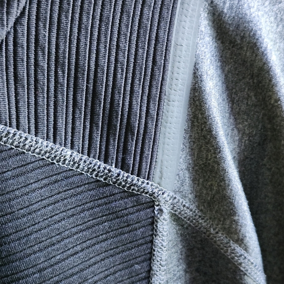 Spyder Active Gray Long Sleeve Top - Picture 8 of 12